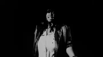 Задник к фильму "Goodbye Horses: The Many Lives of Q Lazzarus" #1582051