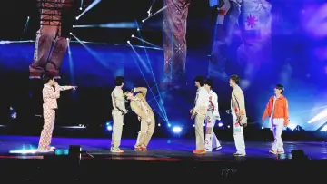 Задник к фильму "BTS: PERMISSION TO DANCE 온 스테이지 – LA" #452243
