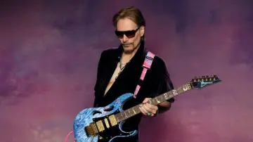 Задник к фильму "Steve Vai - His First 30 Years: The Documentary" #1199001