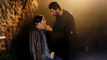 Задник к фильму "வெப்பன்" #504068