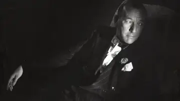 Задник к фильму "Mad About the Boy: The Noël Coward Story" #1148728