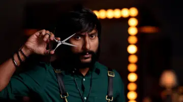 Задник к фильму "சிங்கப்பூர் சலூன்" #760457