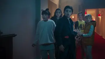 Задник к фильму "El hotel de los líos: García y García 2" #440452
