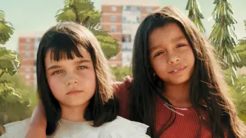 La niña de la cabra постер