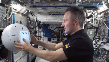 Задник к фильму "Space: The Longest Goodbye" #700587