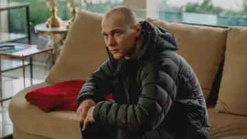 Задник к фильму "Анора" #547616