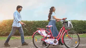 Задник к фильму "హాయ్ నాన్న" #373732