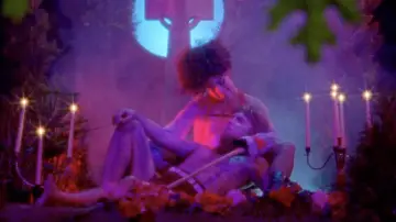 Задник к фильму "Dead Lover" #975739