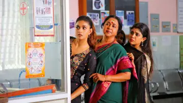 Задник к фильму "ரிவால்வர் ரீட்டா" #690955