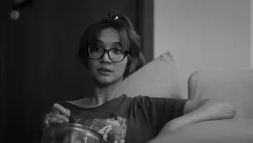 Задник к фильму "Jatuh Cinta Seperti di Film-Film" #1073585