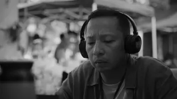 Задник к фильму "Jatuh Cinta Seperti di Film-Film" #1073595