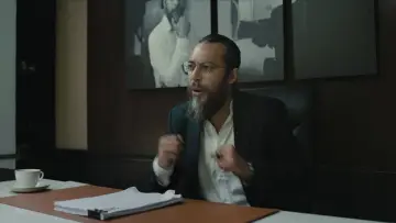 Задник к фильму "Jatuh Cinta Seperti di Film-Film" #1073602