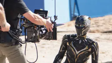 Задник к фильму "Marvel Studios Assembled: The Making of Black Panther: Wakanda Forever" #397848