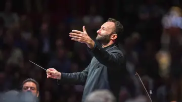 Задник к фильму "Concert de la Saint-Sylvestre des Berliner Philharmoniker Avec Kirill Petrenko et Benjamin Bernheim" #547774