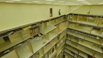 Задник к фильму "Закулисье реальности" #1153907