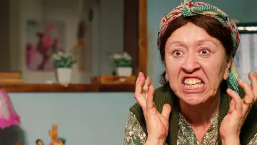 Задник к фильму "Çok Aşk" #1107998
