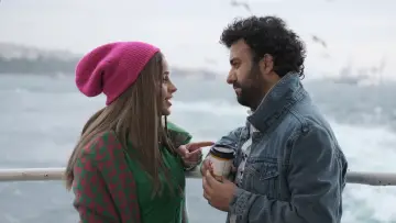 Задник к фильму "Çok Aşk" #468728