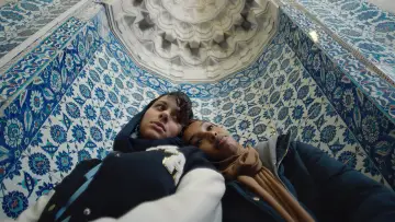 Задник к фильму "Brides" #786835