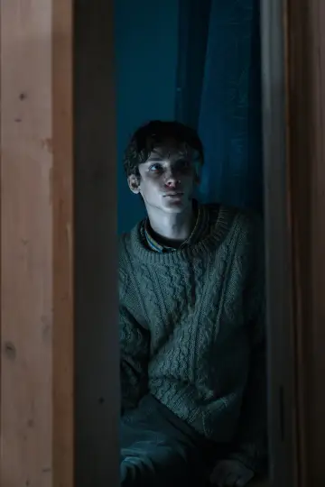 Постер к фильму "Долина улыбок" #908394