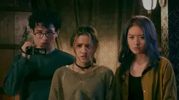 Задник к фильму "Aku Tahu Kapan Kamu Mati: Desa Bunuh Diri" #381410
