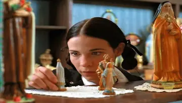 Задник к фильму "Household Saints" #501961