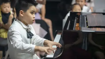 Задник к фильму "Piano dreams" #467530