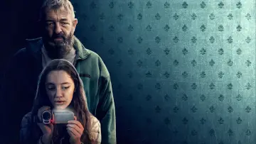 Задник к фильму "My House" #429386