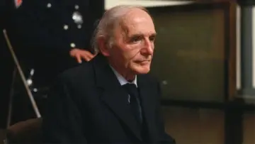 Задник к фильму "Klaus Barbie, sur les traces d