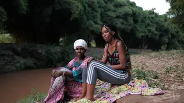Задник к фильму "Rwanda : le silence des mots" #1624594