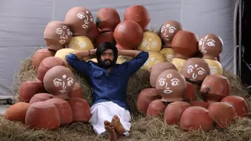 Задник к фильму "வடக்குப்பட்டி ராமசாமி" #758892