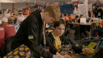 Задник к фильму "Наша робо сім’я" #1201090