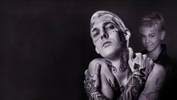 Задник к фильму "Aaron Carter: The Little Prince of Pop" #358923