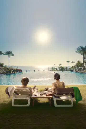 Постер к фильму "Paradis" #925969