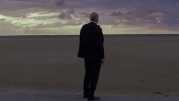 Задник к фильму "Сентиментальная ценность" #510797