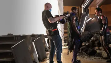 Задник к фильму "Marvel Studios Assembled: The Making of Ant-Man and the Wasp: Quantumania" #1651343