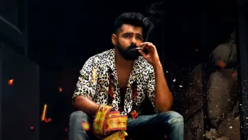Задник к фильму "డబుల్ ఇస్మార్ట్" #1015261