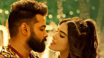 Задник к фильму "డబుల్ ఇస్మార్ట్" #1015267