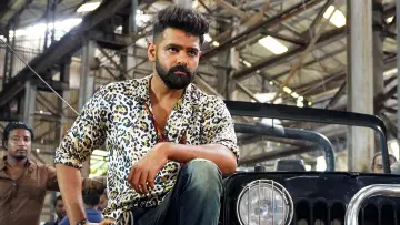 Задник к фильму "డబుల్ ఇస్మార్ట్" #1015287