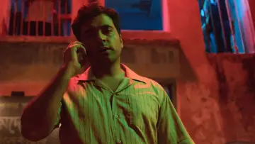 Задник к фильму "শ্রীস্বপনকুমারের বাদামী হায়নার কবলে" #763336