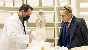 Задник к фильму "High & Low – John Galliano" #463924