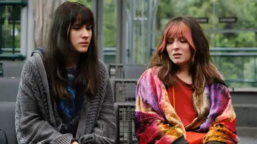 Задник к фильму "Traição Entre Amigas" #565098