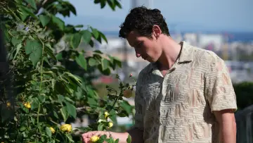 Задник к фильму "Rosebush Pruning" #952561