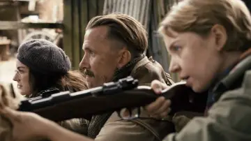 Задник к фильму "Fortunes of War" #191927