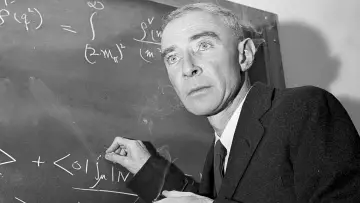 Задник к фильму "To End All War: Oppenheimer & the Atomic Bomb" #347039