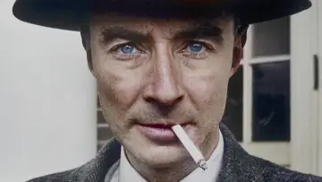 Задник к фильму "To End All War: Oppenheimer & the Atomic Bomb" #347045