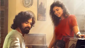 Задник к фильму "വർഷങ്ങൾക്ക് ശേഷം" #448645
