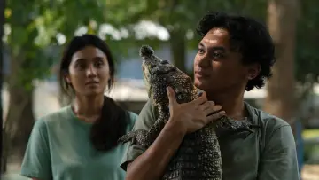 Задник к фильму "Air Mata Buaya" #535433
