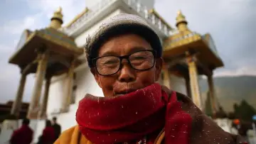 Задник к фильму "Bhutan: The Dictatorship of Happiness" #982819