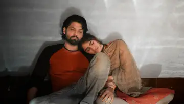Задник к фильму "ಸಪ್ತ ಸಾಗರದಾಚೆ ಎಲ್ಲೊ - ಸೈಡ್ ಎ" #457393