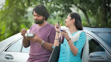 Задник к фильму "ಸಪ್ತ ಸಾಗರದಾಚೆ ಎಲ್ಲೊ - ಸೈಡ್ ಎ" #457395